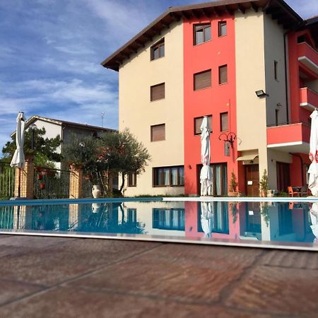 Hotel Opera' Moscufo Εξωτερικό φωτογραφία