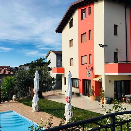 Hotel Opera' Moscufo Εξωτερικό φωτογραφία