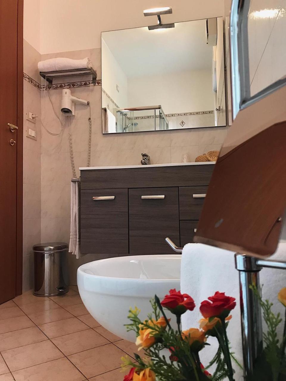 Hotel Opera' Moscufo Εξωτερικό φωτογραφία