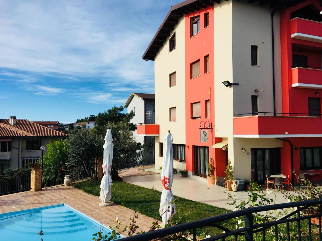 Hotel Opera' Moscufo Εξωτερικό φωτογραφία