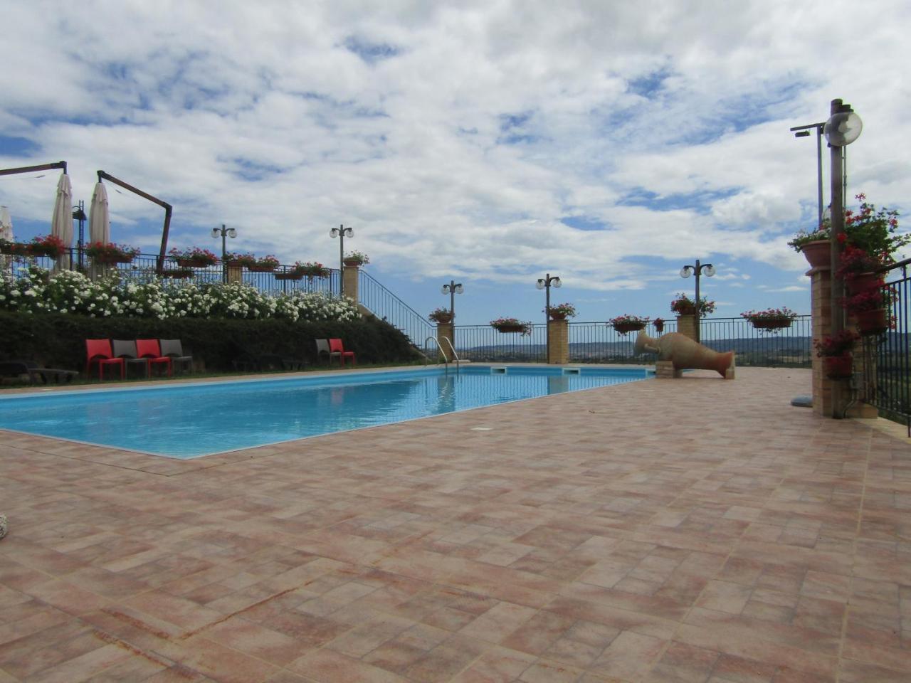 Hotel Opera' Moscufo Εξωτερικό φωτογραφία